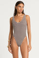 bond-eye Mara One Piece