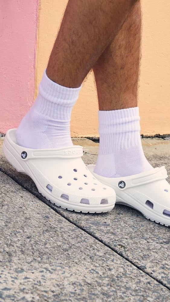 White classic hot sale clog crocs